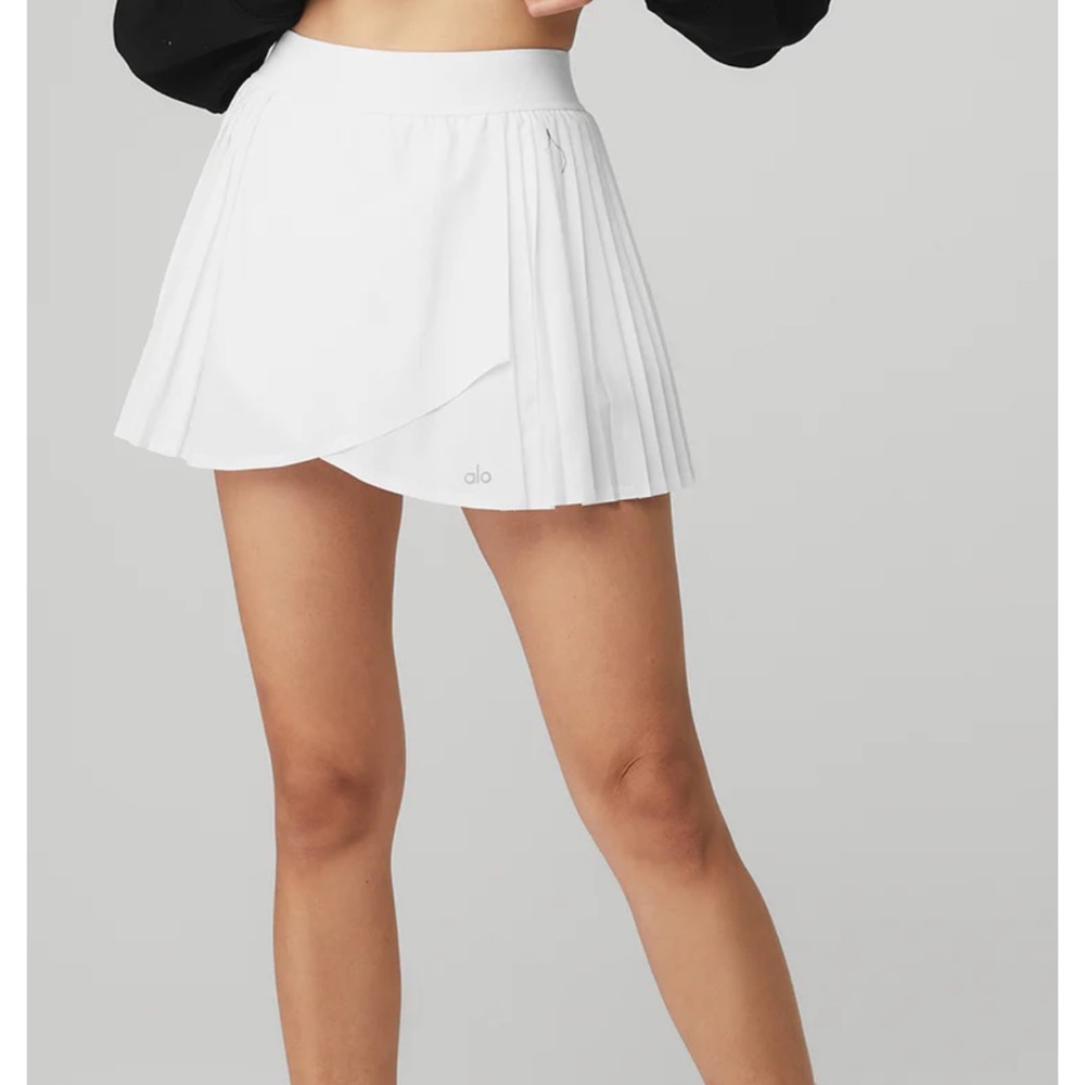 ALO Yoga Women's White tenis Skirt